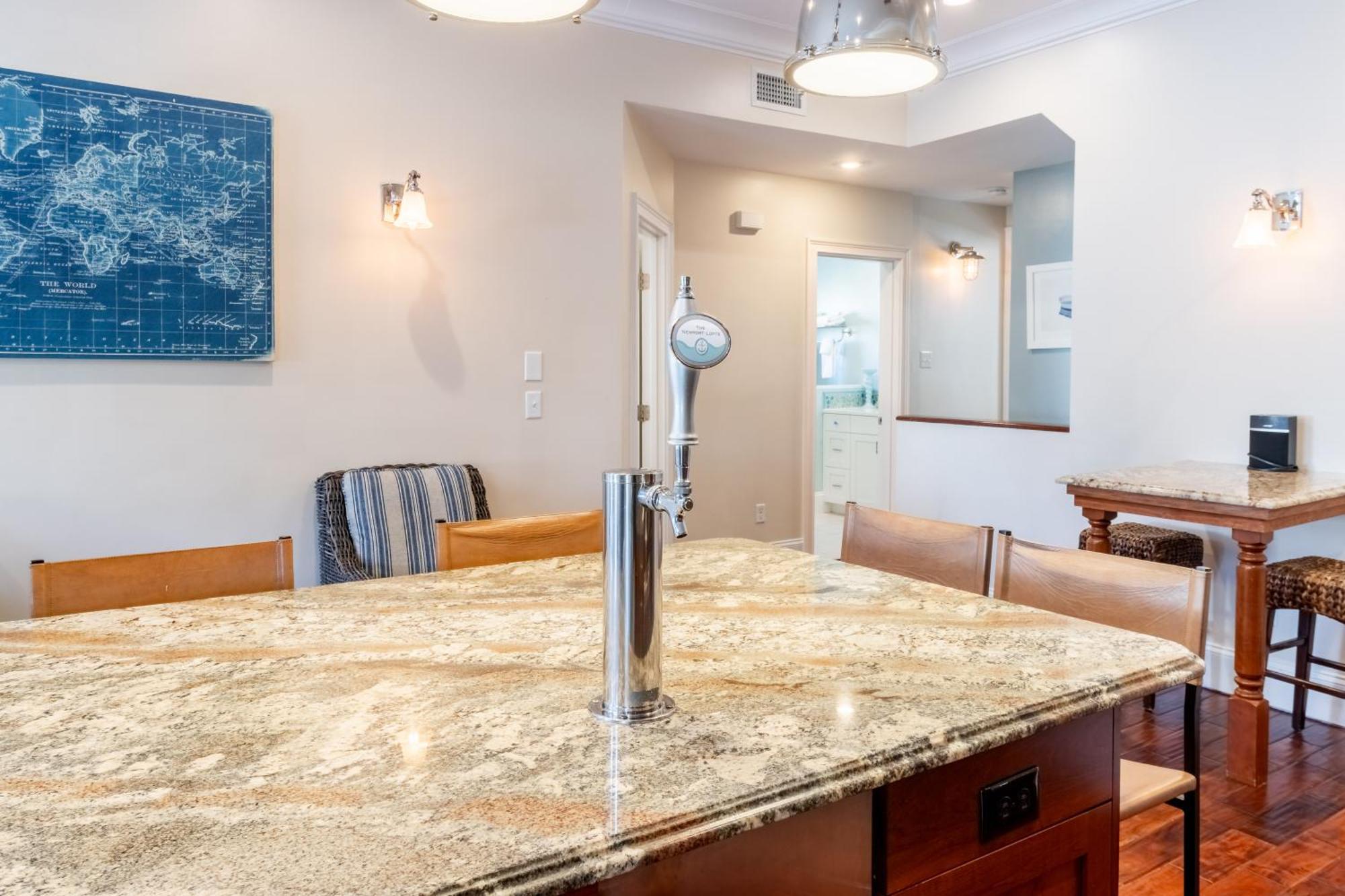 The Newport Lofts - 548 Thames Street Appartement Buitenkant foto